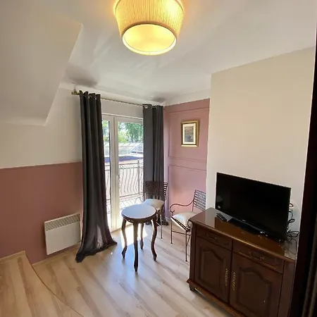 Bed & Breakfast Atena Leba