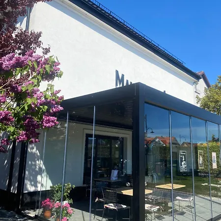 Atena ベッド・アンド・ブレックファスト ウェバ