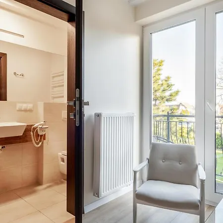 Bed & Breakfast Atena Leba