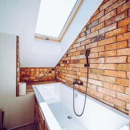 Atena ベッド・アンド・ブレックファスト ウェバ