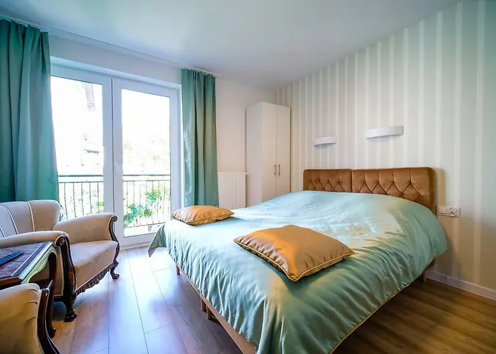 Bed and Breakfast Atena 3*